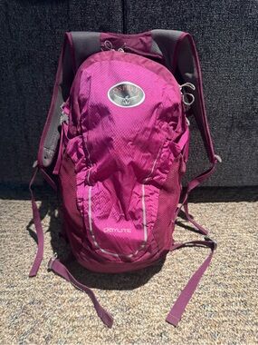 OSPREY Daylite Women's Backpack — Magenta Pink